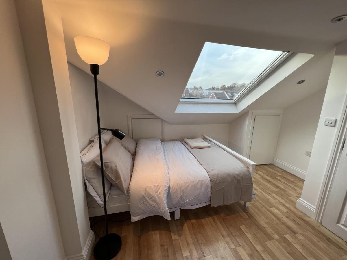 فندق 4 Wharncliffe Drive Hanwell المظهر الخارجي الصورة