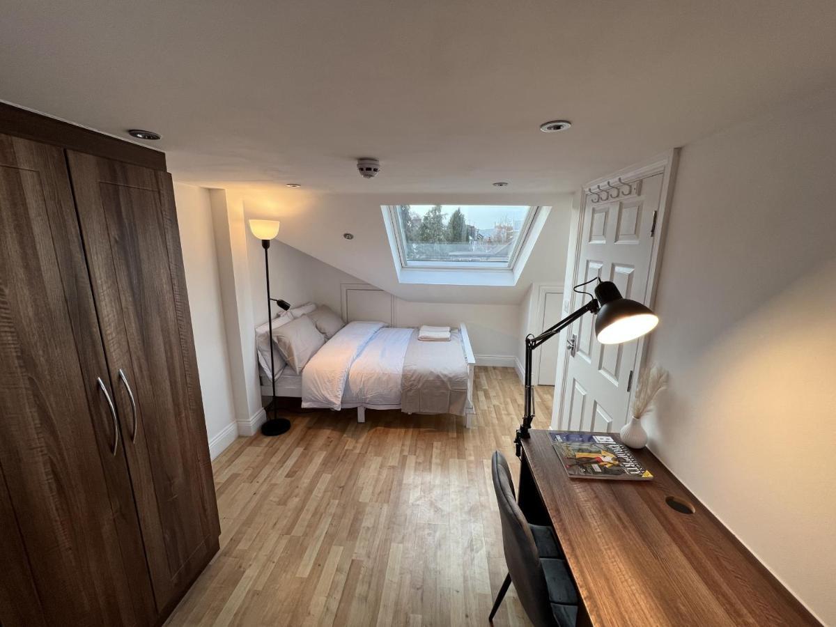 فندق 4 Wharncliffe Drive Hanwell المظهر الخارجي الصورة