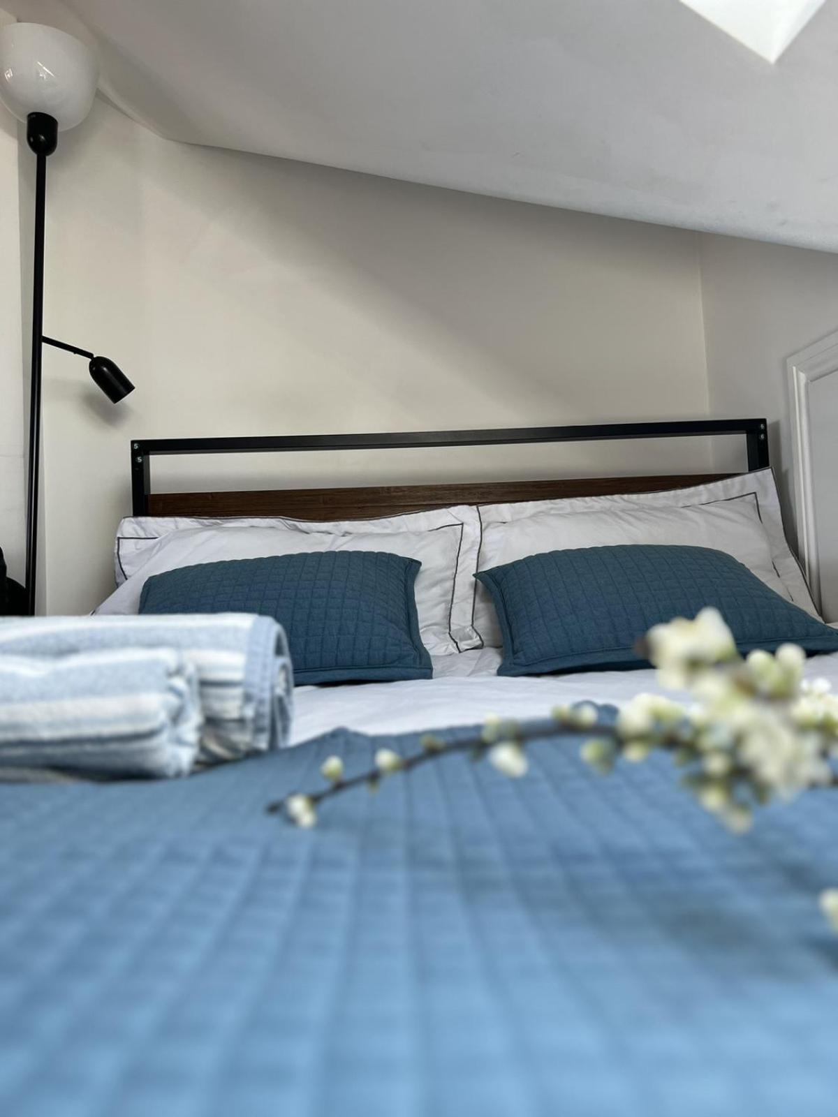 فندق 4 Wharncliffe Drive Hanwell المظهر الخارجي الصورة